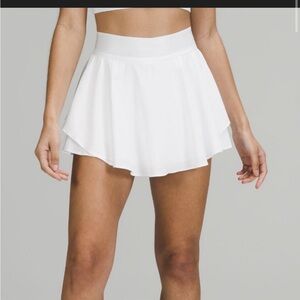 Lululemon Court Rival Skirt in White Size 4